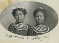 Anna Buck and Cooki Glook, c.1901