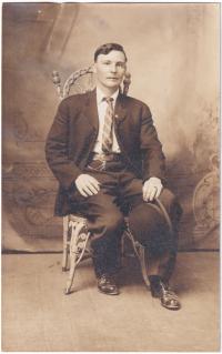 Julius Warren, c.1911