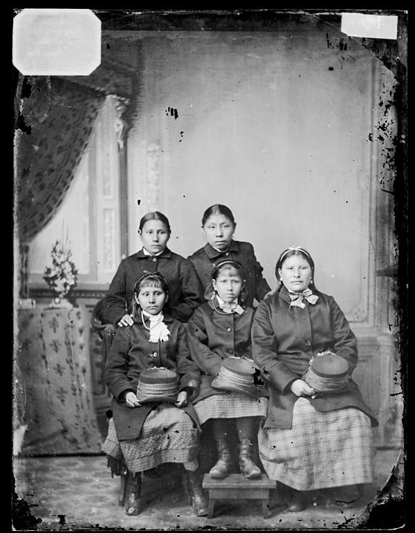 Lucy Black Shortnose, Ella Hippy, Fanny (Knife Holder), Mabel Doanmoe, and Laura Doanmoe [version 1], 1880