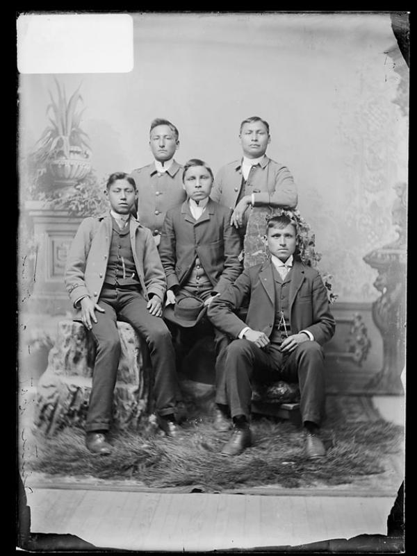 Hector Cat and four unidentified young men, c.1889