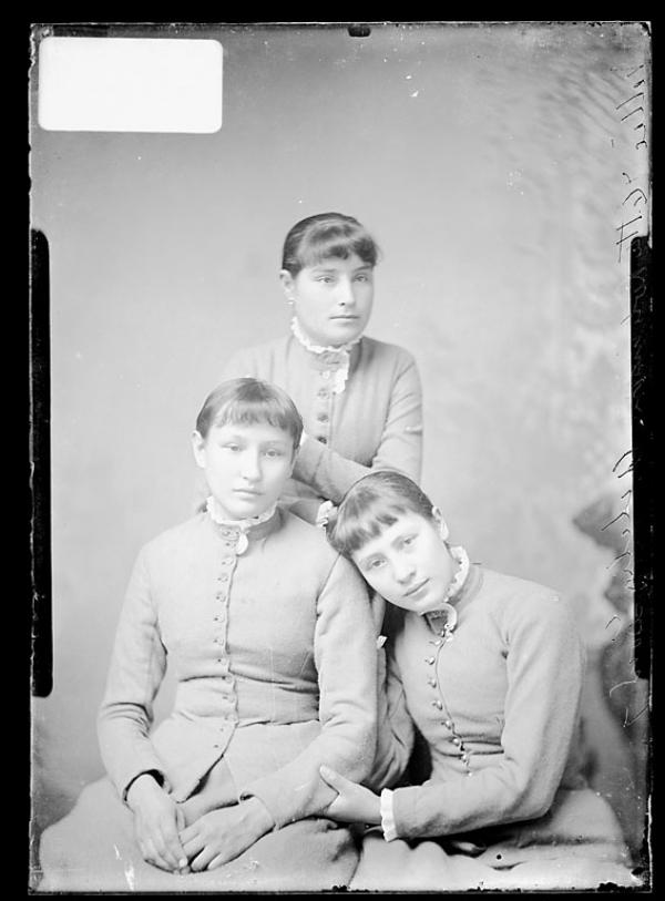 Nellie Robertson, Etta Robertson, and Adelia Lowe, c.1885