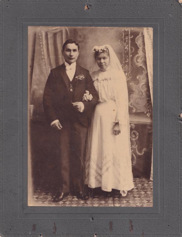 Thomas Hanbury with his wife, c.1905