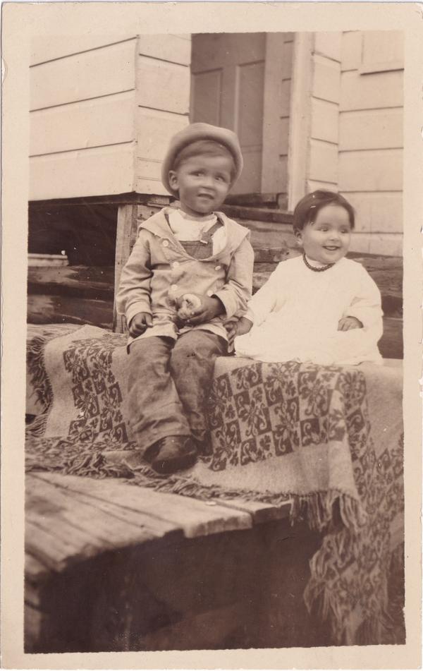 William Carefelle's children, c.1910