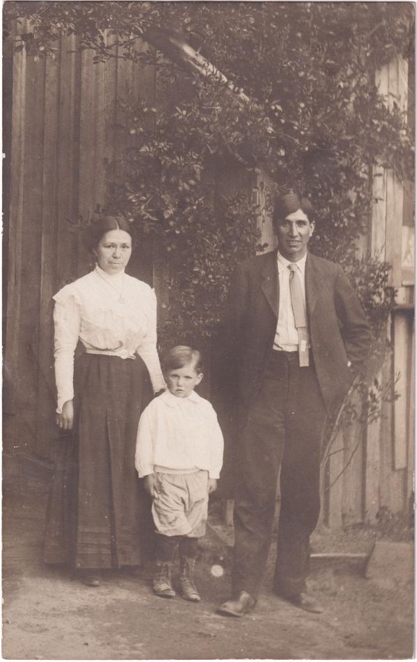 Sosipatra and Thomas L. Wasson, c.1910