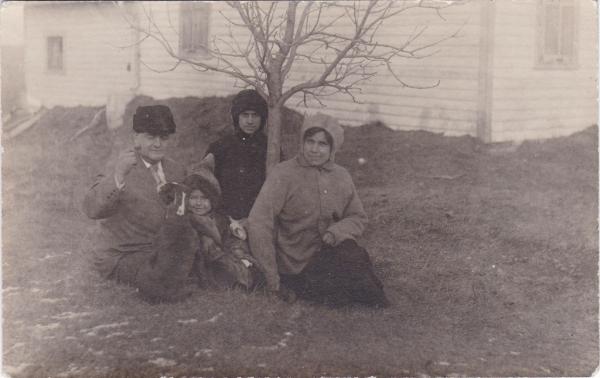 Mary Miller Dodge and group, c.1910