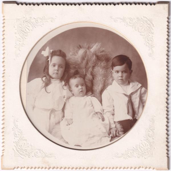 Children of Lillian Complainville Keller, c.1909