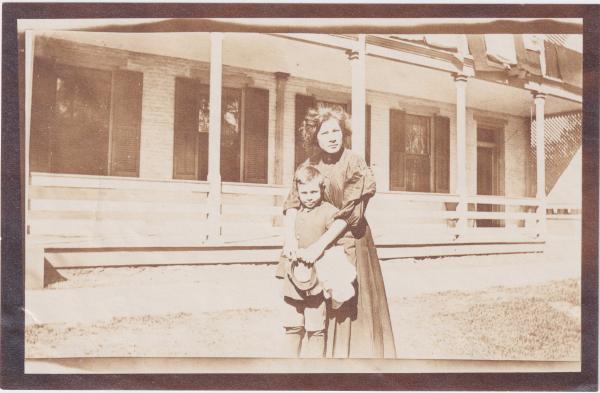 Mary Redthunder and child, c.1910