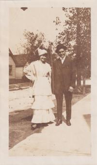 Lydia and Joseph Gilman, 1915