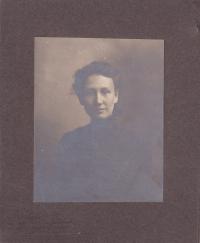 Nellie Robertson, c.1890