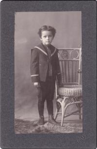 Clarence Dineen, c.1909